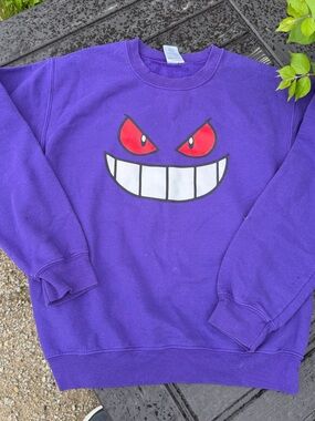 Gildan Pokemon Gengar Purple Graphic Crewneck Sweater. Adult small